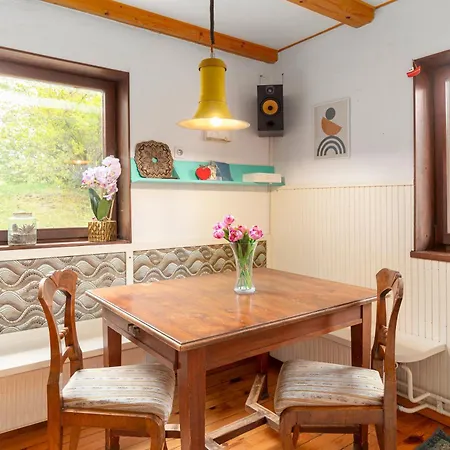 First House - Lovely Near Cerknica 펜션 *